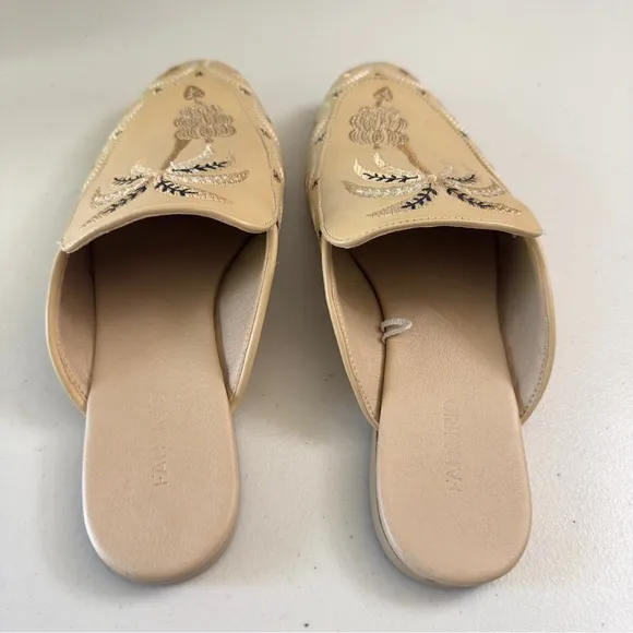 Farm Rio Beige Braided Embroidered Leather Mules Size 8 Slip On Boho Palm Tree