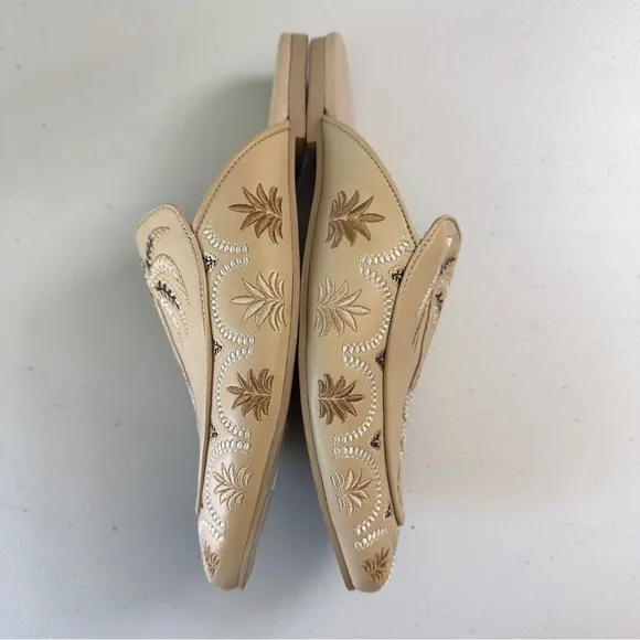 Farm Rio Beige Braided Embroidered Leather Mules Size 8 Slip On Boho Palm Tree