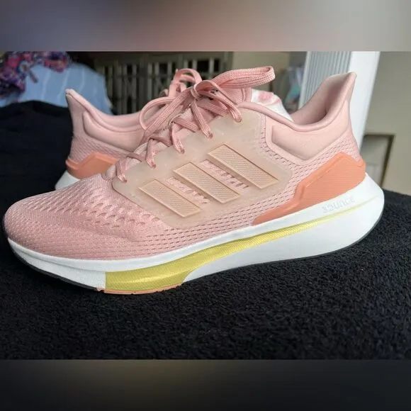 💘FINAL PRICE💘 Adidas EQ21 Run Sneakers Sz 10- Practically Brand New!!