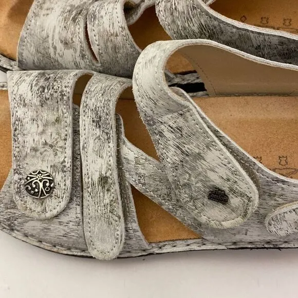 Finn Comfort Women's Gomera Soft Strappy Sandals In Silver Gray Size 40