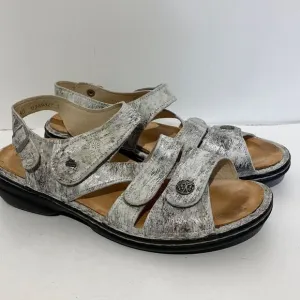 Finn Comfort Women's Gomera Soft Strappy Sandals In Silver Gray Size 40