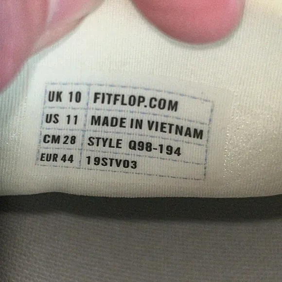 FitFlop Men's Christophe Toe Cap Urban White Leather Sneakers size 11