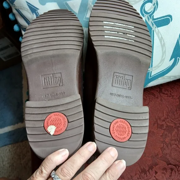 🧭FitFlop Signey Mixte Leather Ankle Boots 9