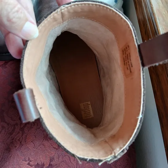 🧭FitFlop Signey Mixte Leather Ankle Boots 9
