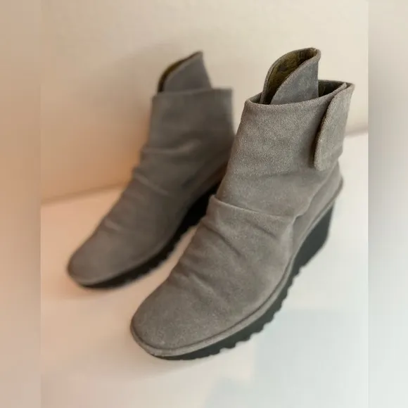 FLY London~Buttery Soft Suede Leather Ruched Ankle Wedge Boots~Size 8-8.5 EU39