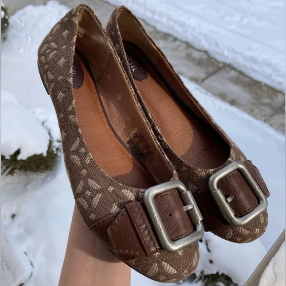 Fossil Carpet Print Tapestry Geometric Pattern Buckle Brown Ballet Flats