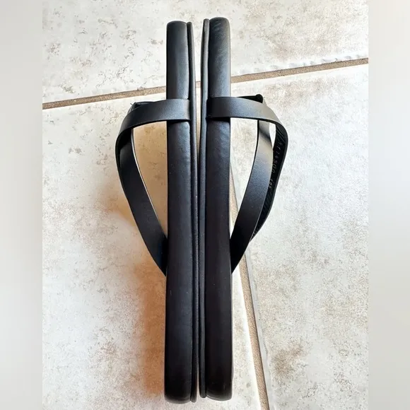 Frame Le Montauk Cross Leather Sandal European Summer Black Size 39.5