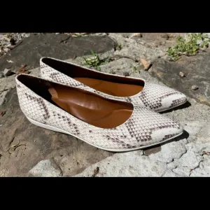 Franco Sarto Woman’s New Snake Print Flats