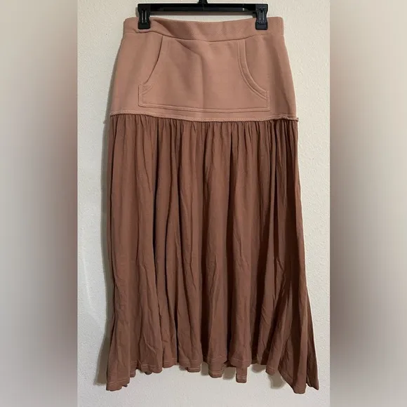 Free-Est Onyx Skirt.Color Latte