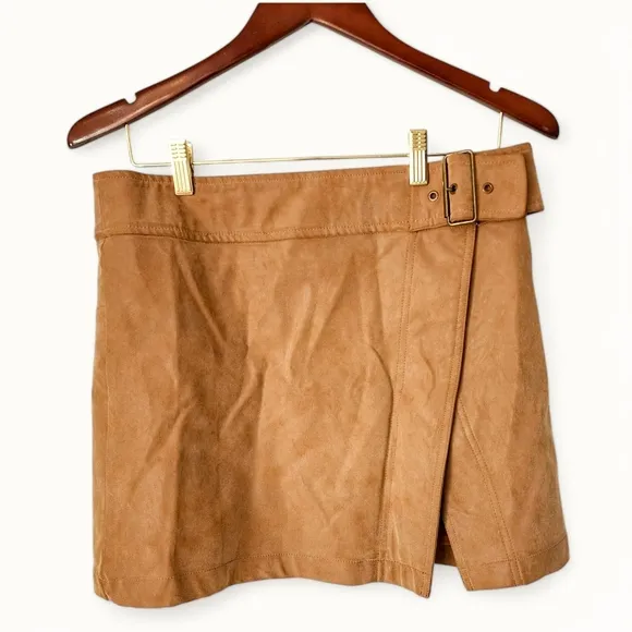 Free People Ari Wrap Faux Leather Mini Skirt – Size 10 – Camel Tan