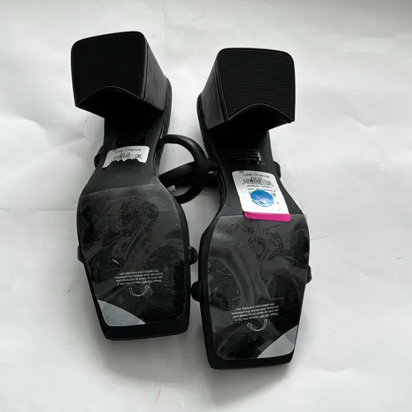 Free People NWP Parker Double Strap Heels Sandals in Black, size 40