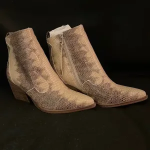Free People Opal Western Ankle Leather Boots. NWT