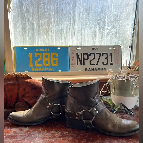 FREEBIRD BY STEVEN SANTIAGO LEATHER LOW BOOTS 🥾 BOOTIES BROWN SIZE 7