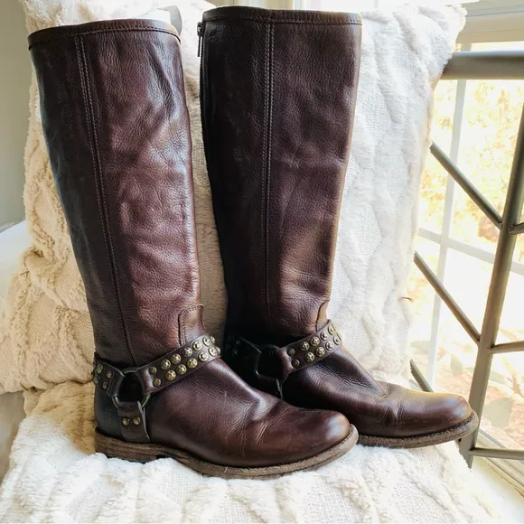 Frye Philip Studded Harness tall Leather riding Boots Sz 6.5 gorgeous dark brown