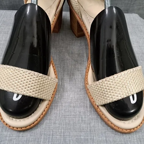 Frye Womans Brielle Back Zip Ankle Strap Heels Sandals Size 8.5M
