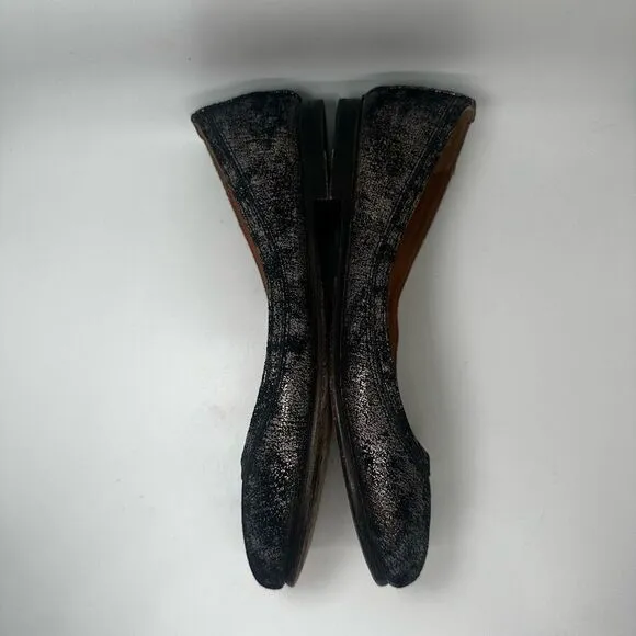 Frye Carson Flats
