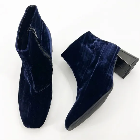 Gabor 860 Obervel Boot Navy Blue size 8.5 NWOT