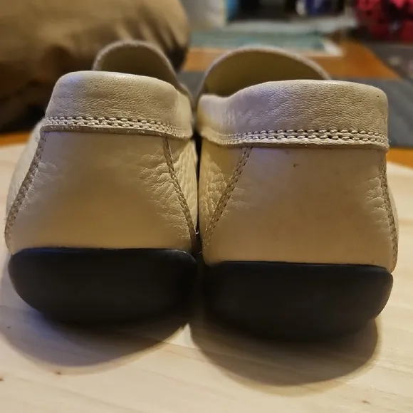 Geox Women's Respira Leather Loafers Size 38.5 (US 8.5)