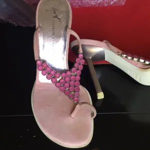 Giuseppe Zanotti Pink heeled Thong Sandals. Size 36.5 EU. Pre owned