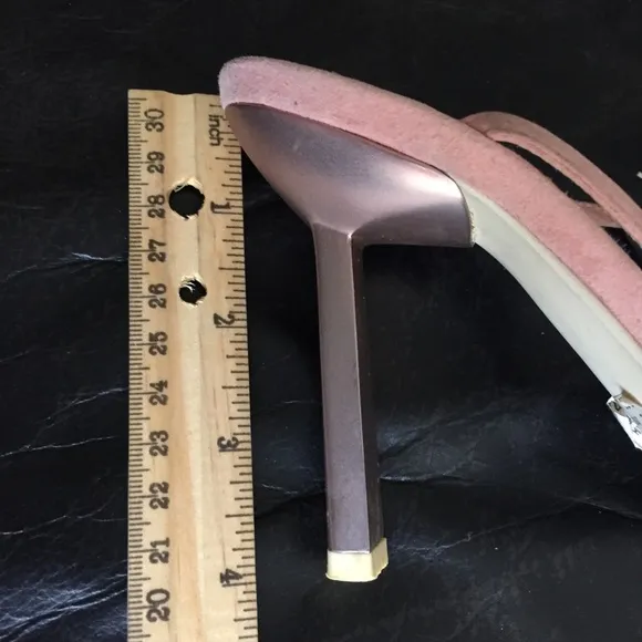 Giuseppe Zanotti Pink heeled Thong Sandals. Size 36.5 EU. Pre owned
