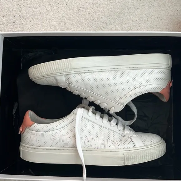 GIVENCHY  Calfskin Perforated Womens Urban Street Sneakers Size 37/7 White Pink