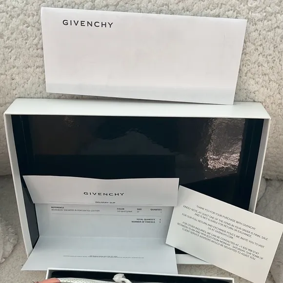 GIVENCHY  Calfskin Perforated Womens Urban Street Sneakers Size 37/7 White Pink