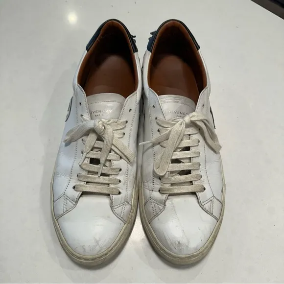 Givenchy Urban Street Low Men's Sneakers - Upside Down Logo - White - Size 43