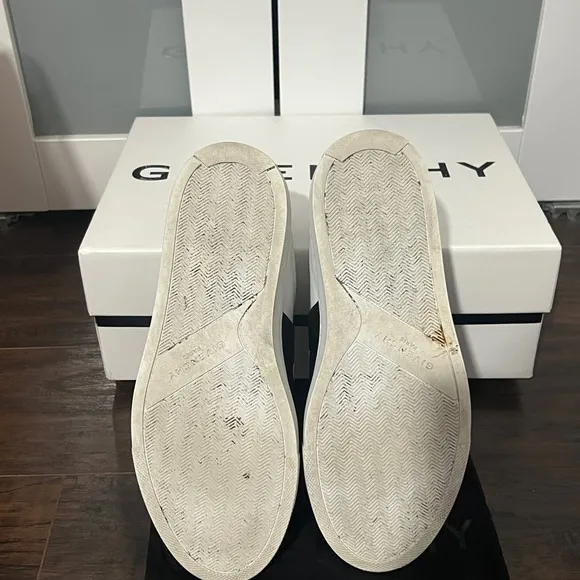 Givenchy urban street sneakers