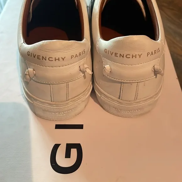 Givenchy urban street sneakers