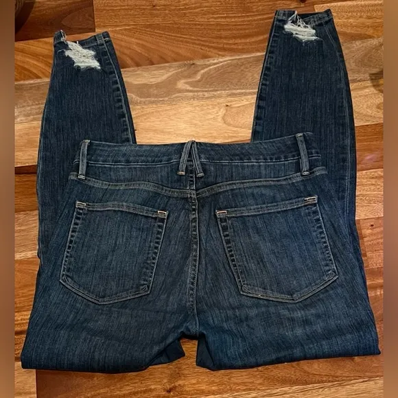 Good American- Good Waist- Distressed Jeans- Size 6/28