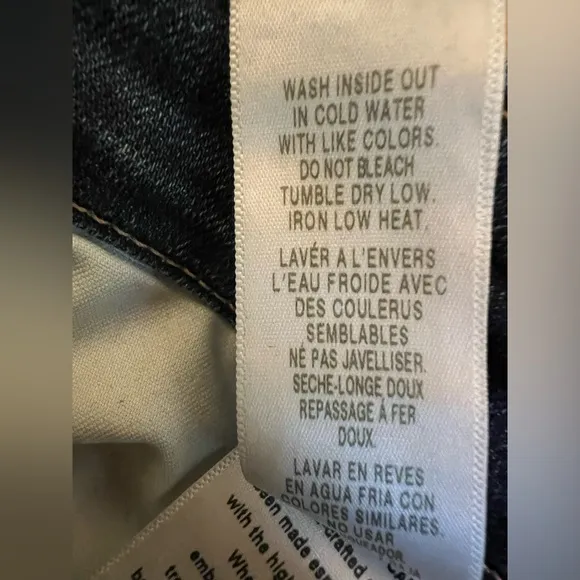 Good American- Good Waist- Distressed Jeans- Size 6/28