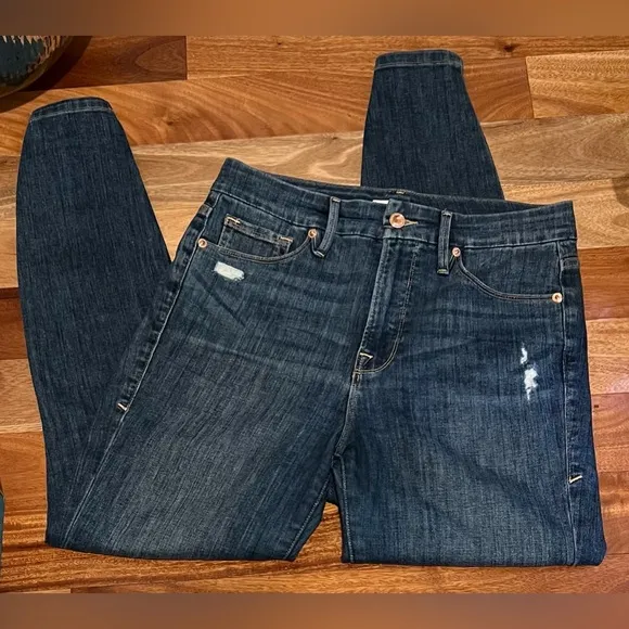 Good American- Good Waist- Distressed Jeans- Size 6/28