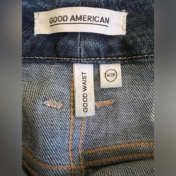 Good American- Good Waist- Distressed Jeans- Size 6/28