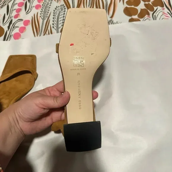 Good American Women's Amber Tan Square-Toe Ankle-Strap Block-Heel Sandals SZ 6.5