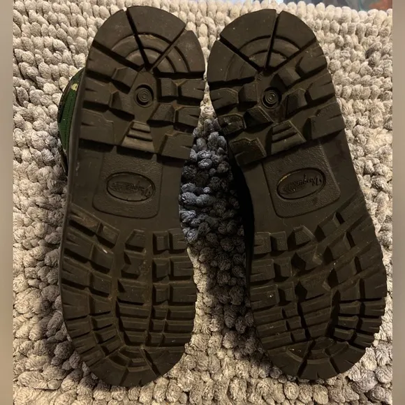 Gore-tex Army Vasque boots size 4