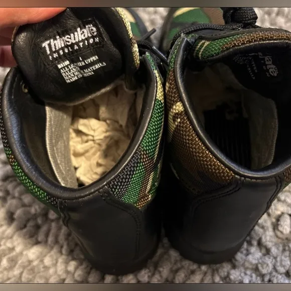 Gore-tex Army Vasque boots size 4