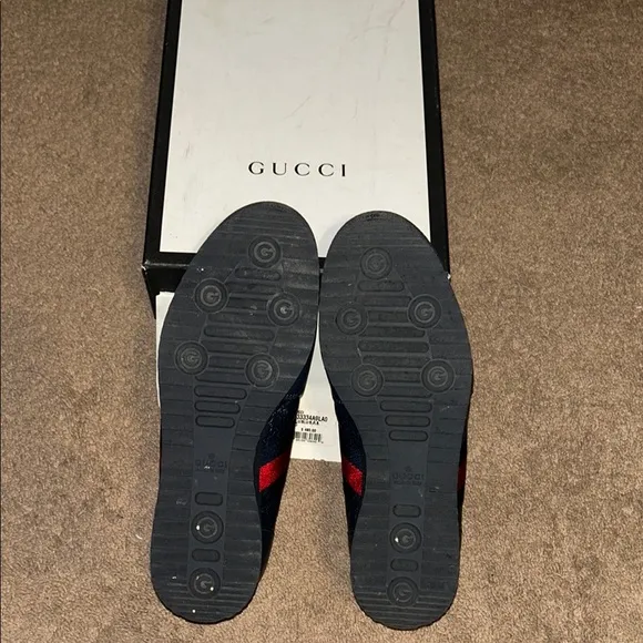 Gucci Men's Sneakers - Navy with Red Stripe