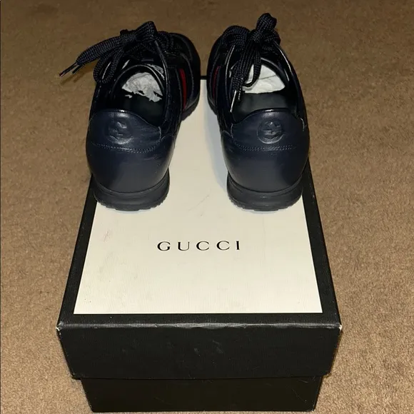 Gucci Men's Sneakers - Navy with Red Stripe