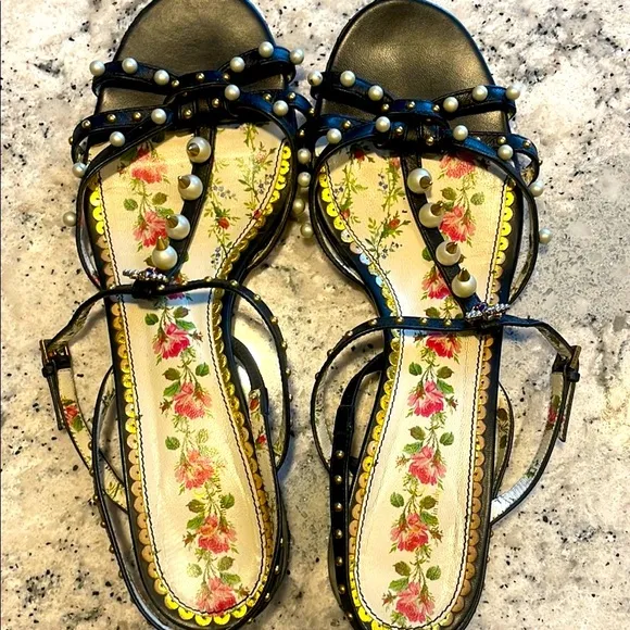 Gucci Pearl and stud Embellished Women's T strap sandals