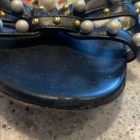 Gucci Pearl and stud Embellished Women's T strap sandals