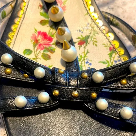Gucci Pearl and stud Embellished Women's T strap sandals