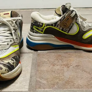 GUCCI Suede Calfskin Multicolor Sneakers with Snake Print Accents