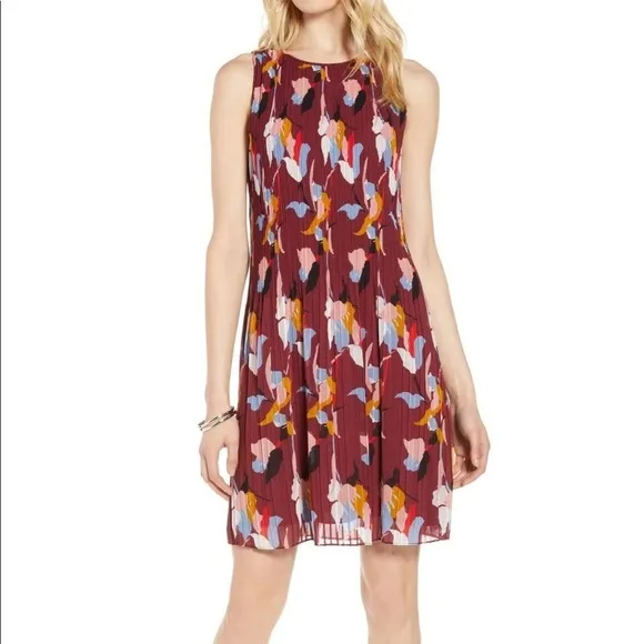 HALOGEN | NWT Burgundy Spots Pleated Sleeveless Shift Dress sz Small Petite