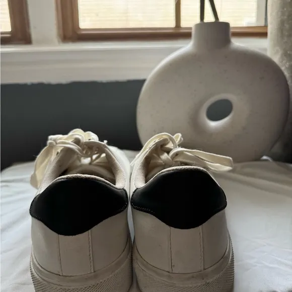 H&amp;M White Sneakers with Black Accent