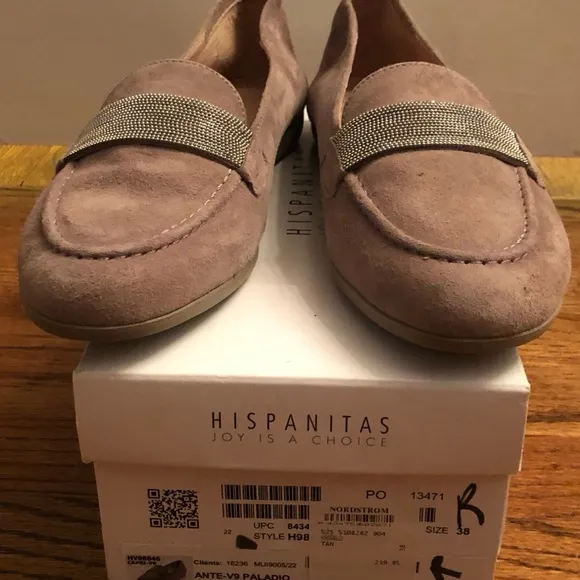 Hispanitas Candy tan suede loafers with cushioned footbed. Size 38.