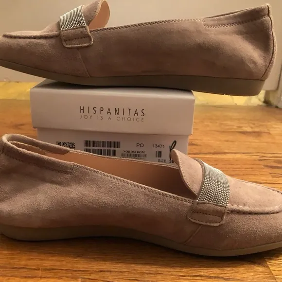 Hispanitas Candy tan suede loafers with cushioned footbed. Size 38.