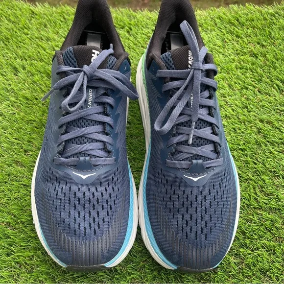 HOKA ONE ONE Mens Clifton 7 men’s size 8.5 Blue