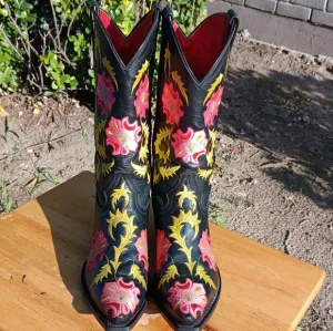 HP Floral Embroidered Black CowGirl Boots Size 9M