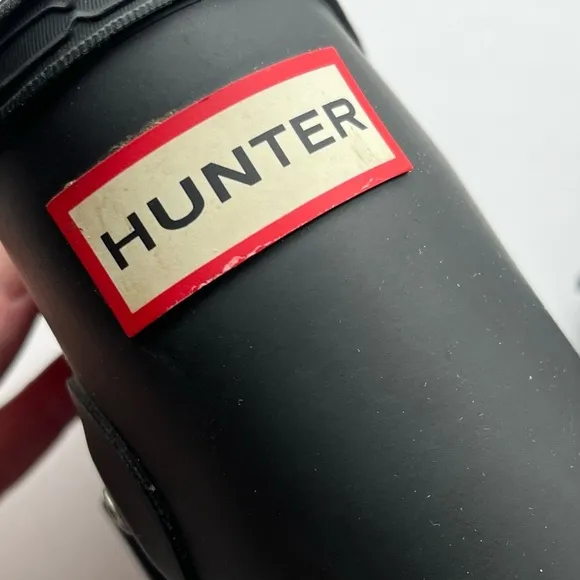 Hunter • Black Wellington Rain Boots