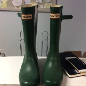 Hunter boots size 3M/4F VGUC